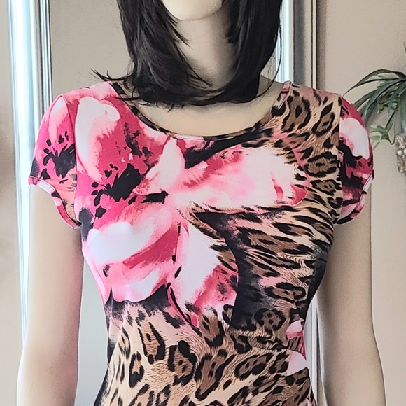 CLASSY FLORAL & ANIMAL PRINT DRESS - Picture 1 of 5